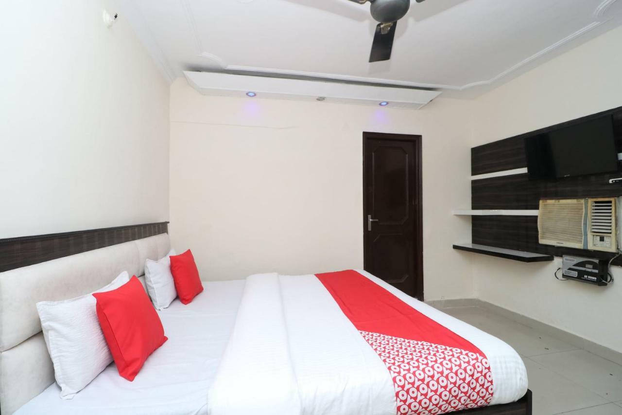 Pathānkot Oyo 37721 Hotel Kings מראה חיצוני תמונה