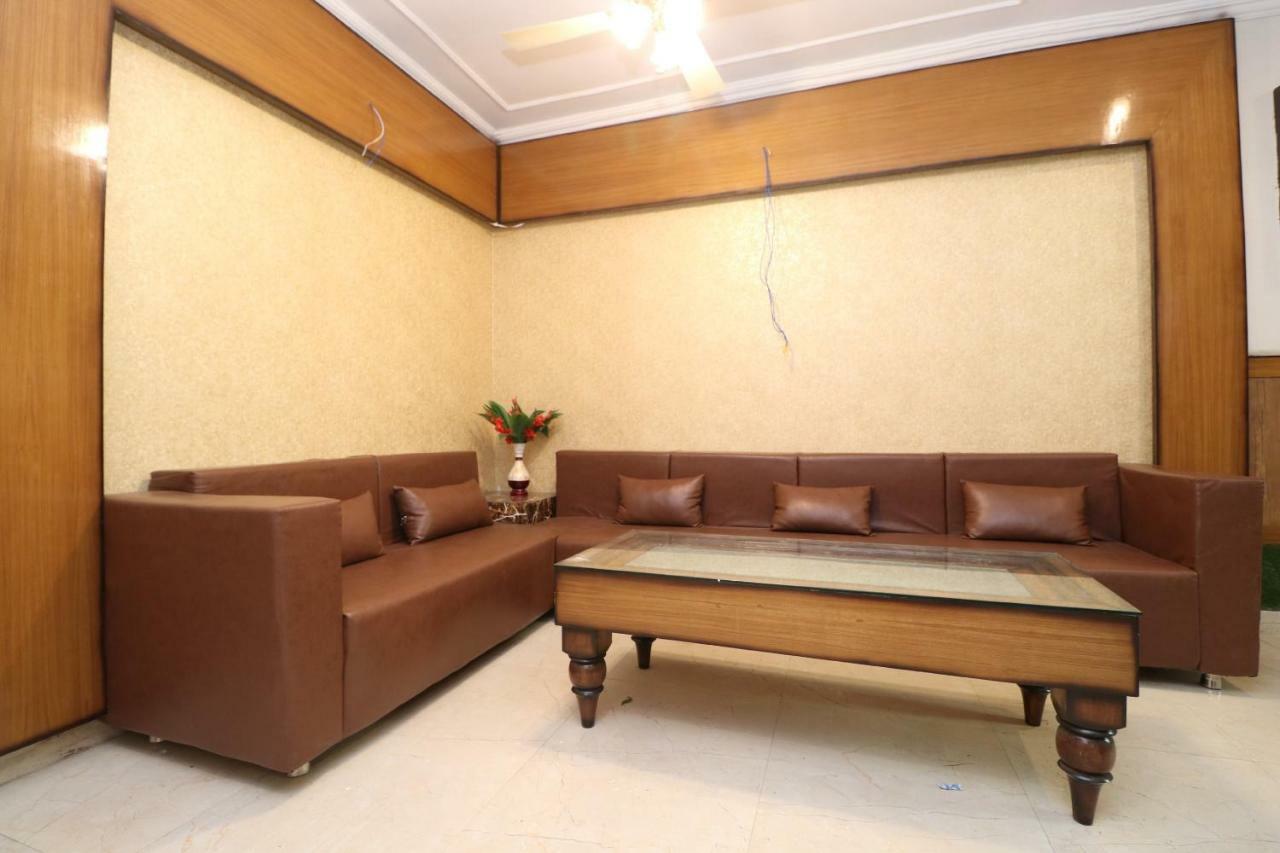 Pathānkot Oyo 37721 Hotel Kings מראה חיצוני תמונה