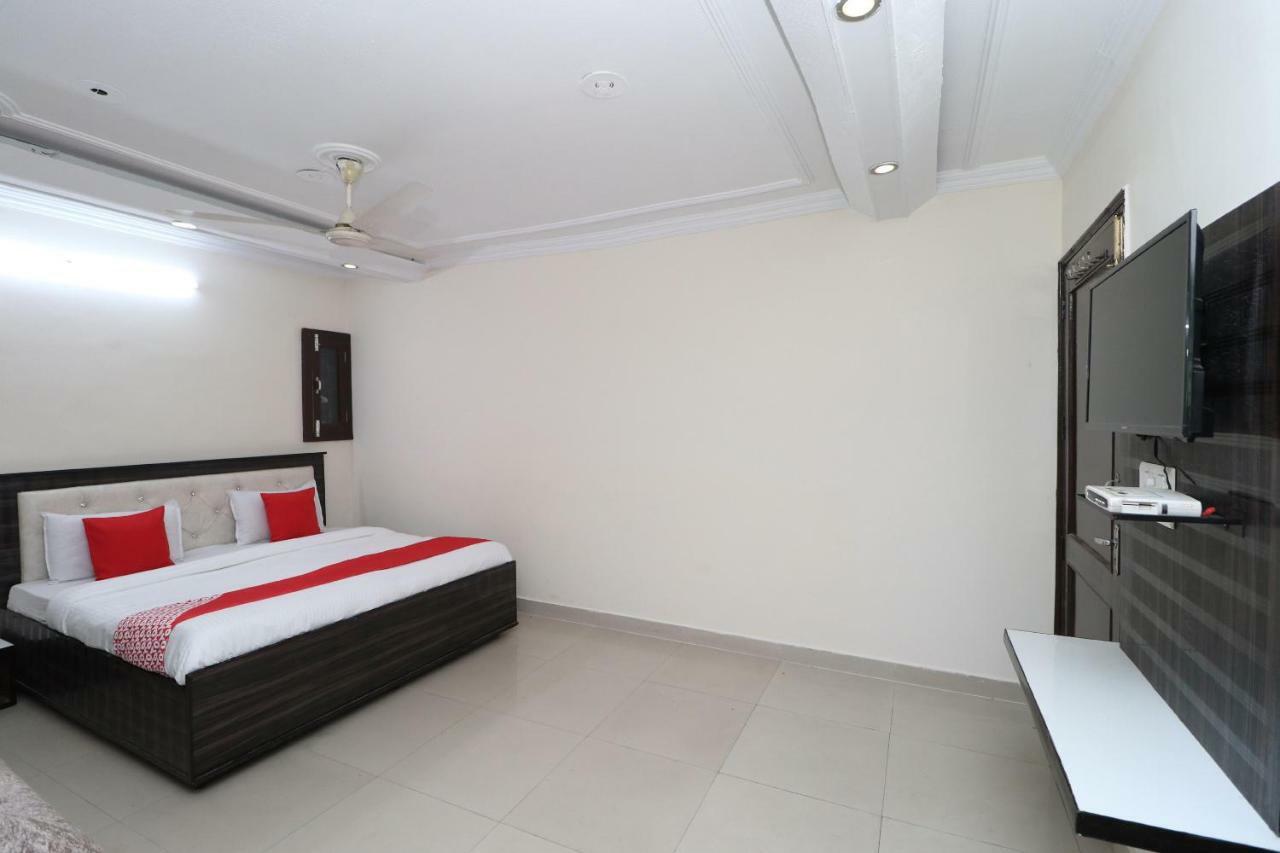 Pathānkot Oyo 37721 Hotel Kings מראה חיצוני תמונה